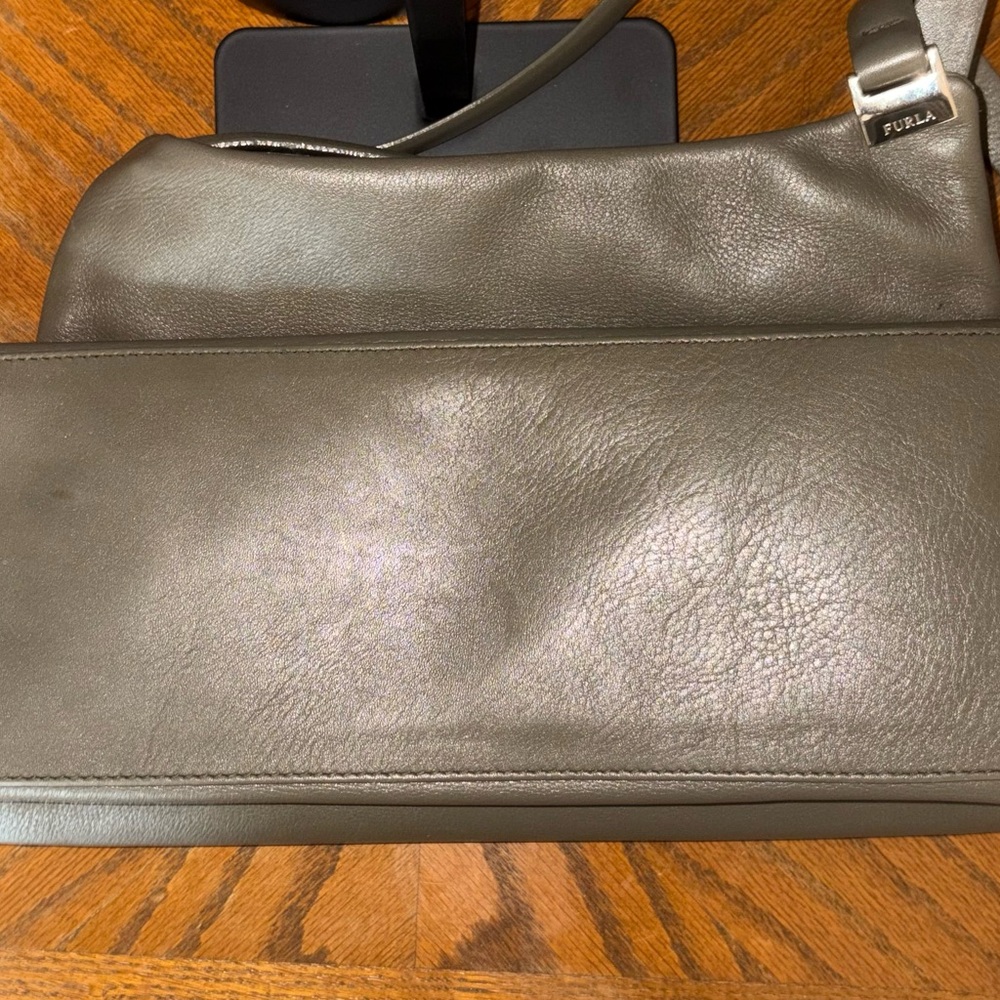 Furla Vintage Shoulder Bag - Picture 8 of 8